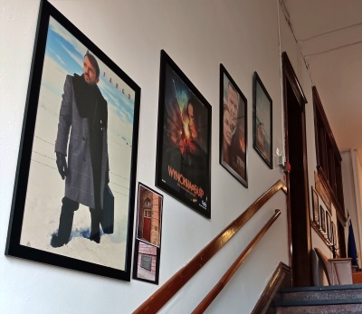 Movies filmed in Didsbury include Robin Wright's Land, Kevin Costner and Diane Lane in Let Him Go, Gene Hackman and Lee Marvin's Prime Cut, plus TV Shows Wynonna Earp, Fargo will Billy Bob Thornton, Under the Banner of Heaven with Andrew Garfield, and Guilty Party with Kate Beckinsale.